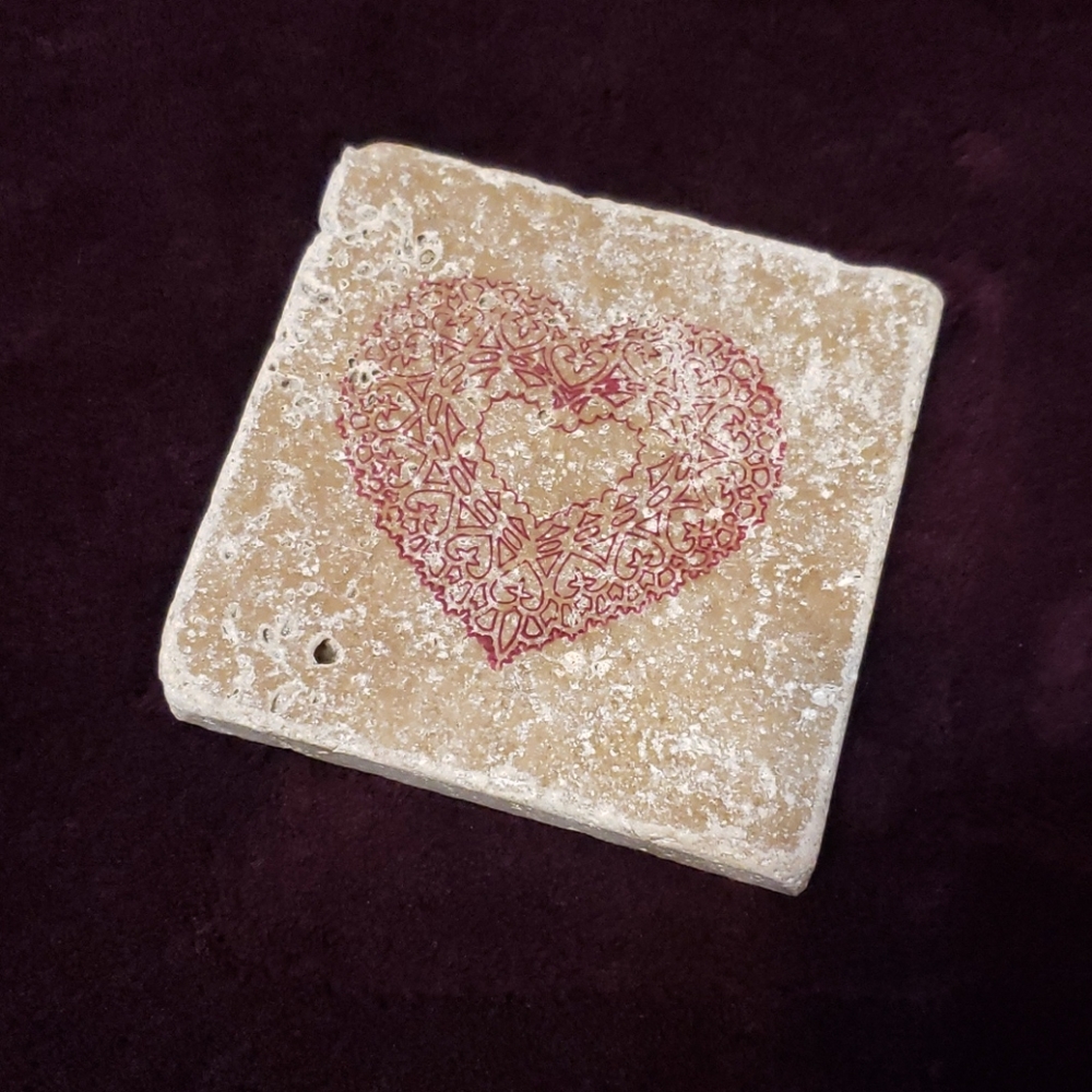 🔴 🆓️ FREE* Handmade Stamped Heart Design Decorative Stone Drink Coaster 🔴